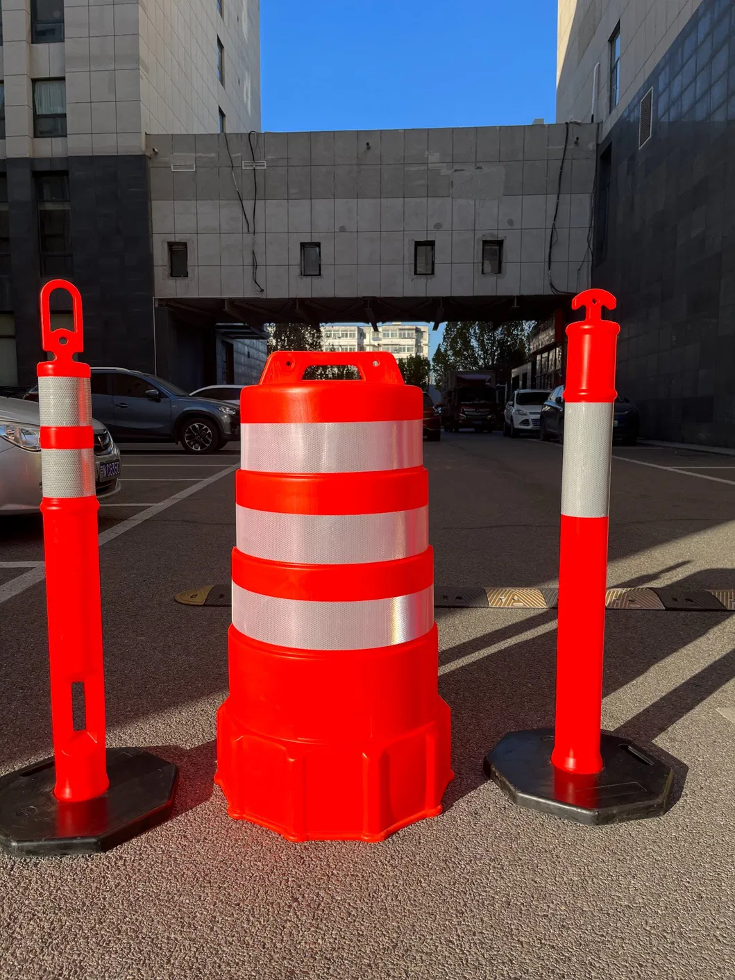ROADSAFE Heiß verkaufte PE Verkehrstrommel Absturzfässer Straßenverkehrssicherheit Reflexionswarnfässer 0