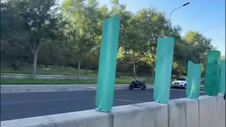 Blendschutztafeln für sichereres Fahren auf der Autobahn